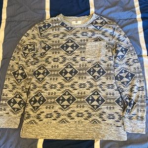 On The Byas Large Silver/Grey/Blue Long Sleeve with Front Chest Pocket